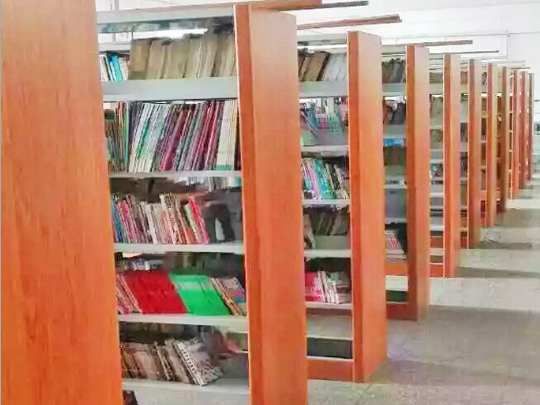 學校圖書架